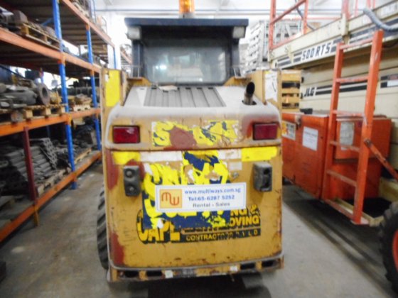 2008履带式滑移装载机216B----。