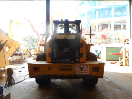 2014年沃尔沃轮式装载机L105 -