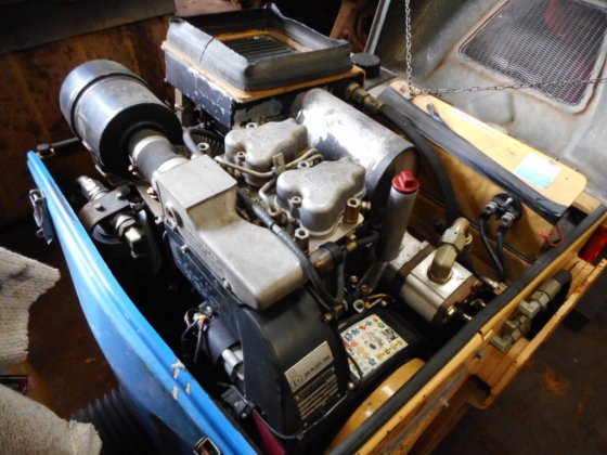 比特利振动串联式钢轮压路机 118 -