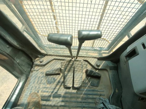 2012年小松挖掘机PC1250-8R -