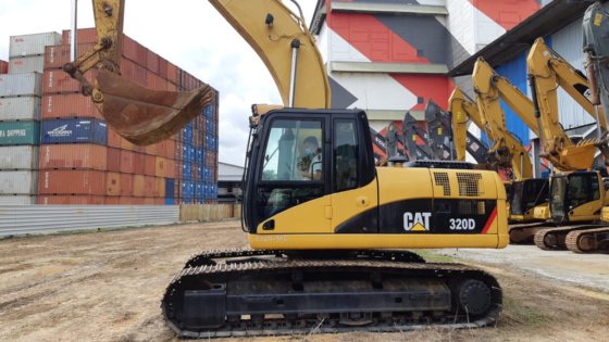 2008履带式挖掘机320D---。