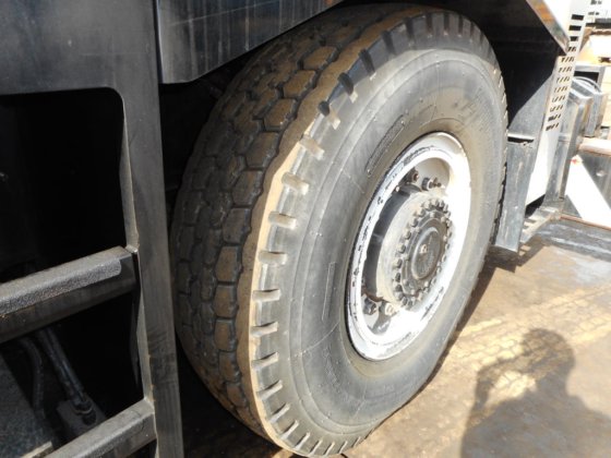 泰达诺越野起重机GR-250N -