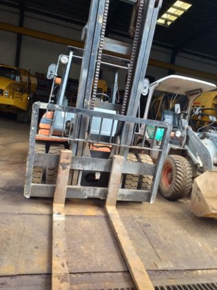 丰田叉车5FD70N -