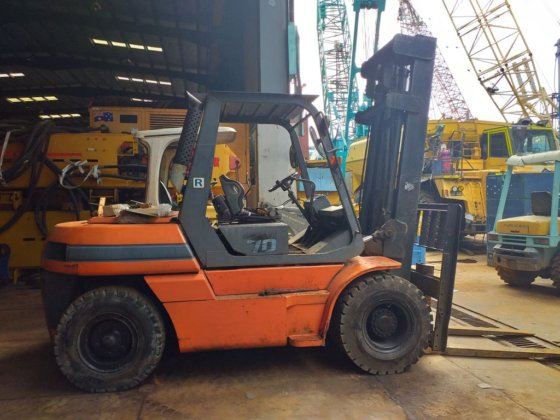丰田叉车5FD70N -