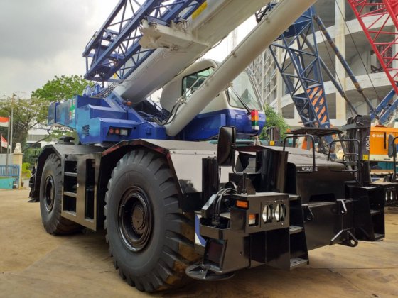 泰达诺越野起重机Gr-550ex -