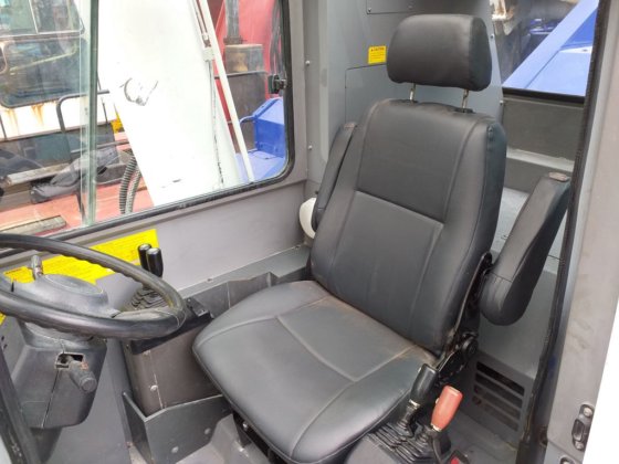 泰达诺越野起重机Gr-550ex -