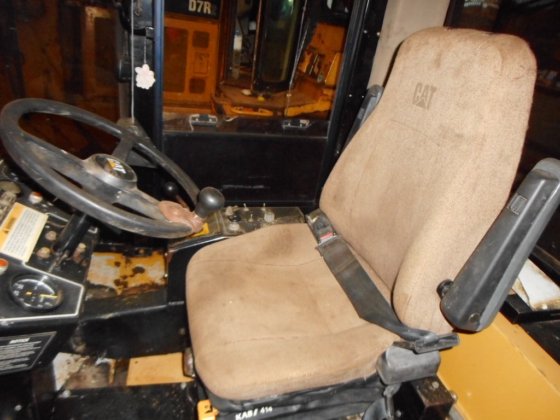 Caterpillar轮胎压路机PF300B-