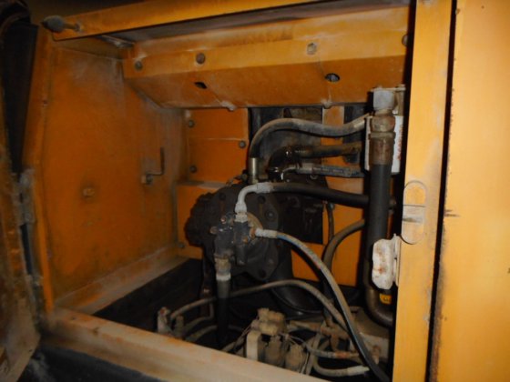 2007年沃尔沃挖掘机ec210blc -