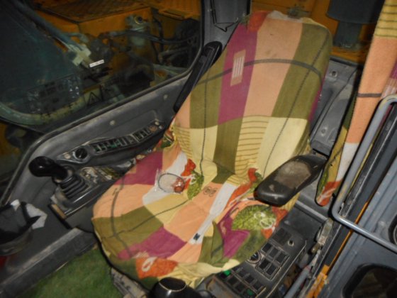 2007年沃尔沃挖掘机ec210blc -