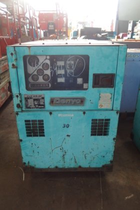 1999年Denyo发电机DCA-60SPI -