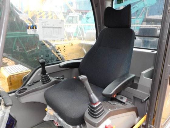 2018年沃尔沃挖掘机ec200d -