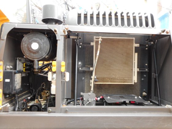 2018年沃尔沃挖掘机ec200d -