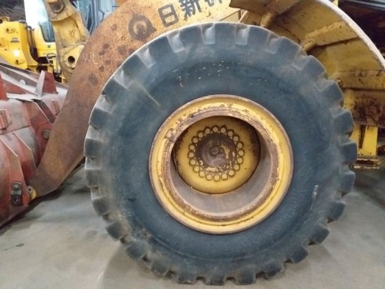 1999年履带式装载机962g -