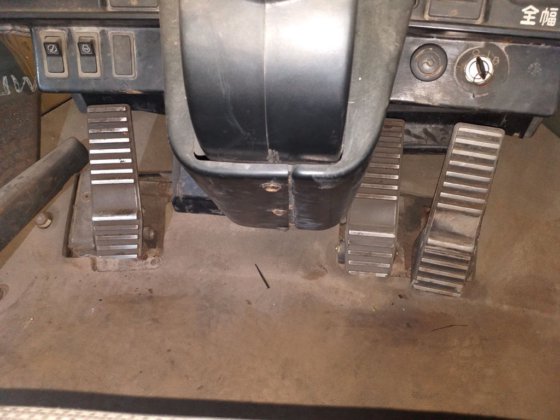 1999年履带式装载机962g -