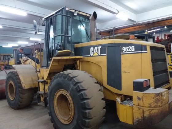 1999年履带式装载机962g -