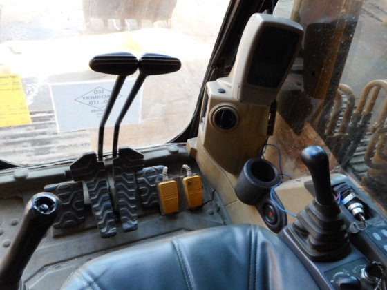 毛细管挖掘机 325C -