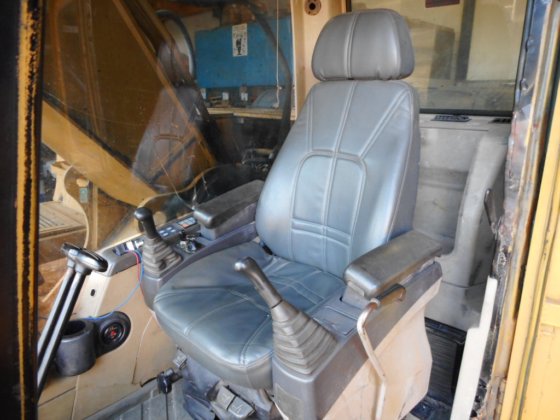 毛细管挖掘机 325C -