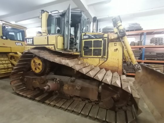 履带式推土机D6R----。
