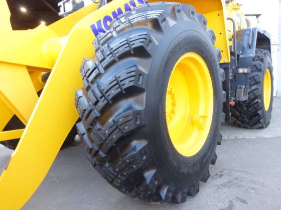 コマツ WA１００-８