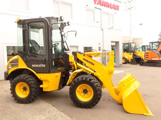 コマツ WA３０-６