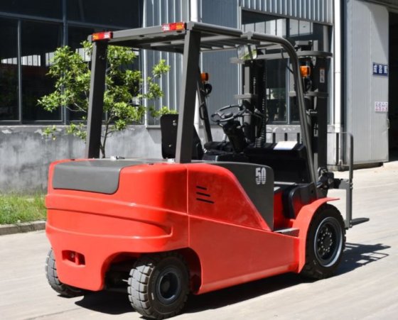 中国高品質 5 トン電気フォークリフト トラック