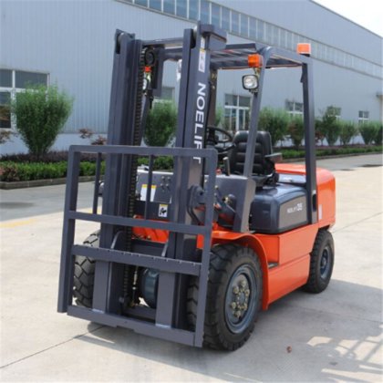 デュプレックスマスト付きディーゼルフォークリフト