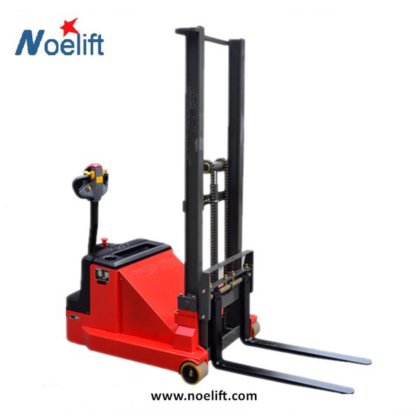 Gerbeur électrique à contrepoids