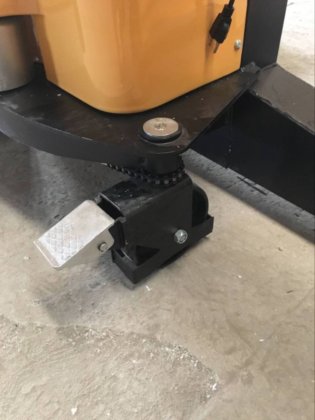 ミニトラクター ノエリフトマニュアル 半電動スタッカー