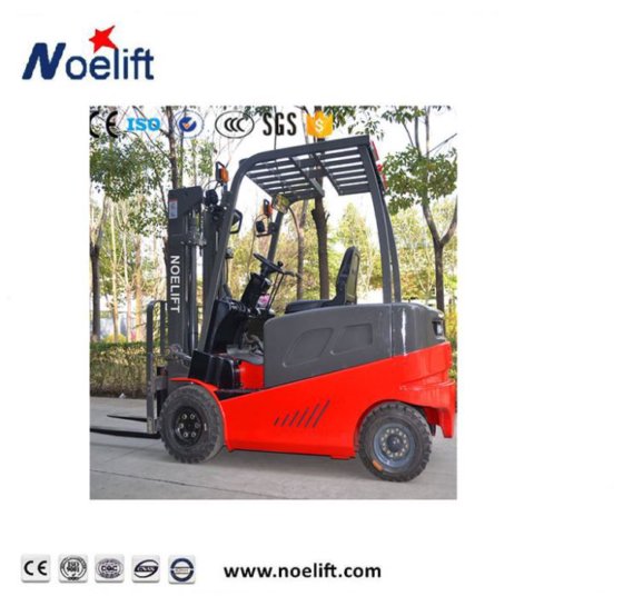 1.5トン4輪電動フォークリフト