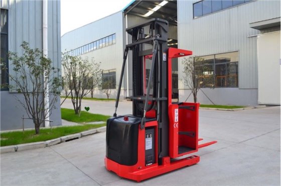 1トン電動オーダーピッカー