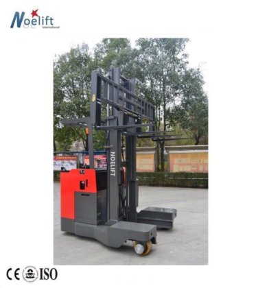 四方向走行リーチトラック