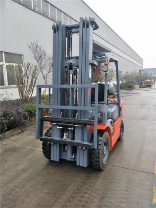 FGファクトリー 2000kg 3mガソリンフォークリフト