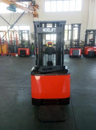 スピードキャパシティハイパレットスタッカー