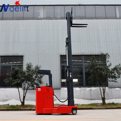 4トン全方向電動フォワードフォークリフト