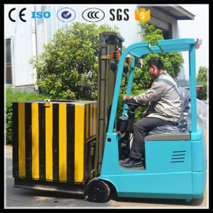 バッテリー電源フォークリフト