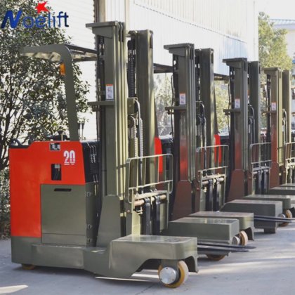 4ウェイ電動リーチトラック