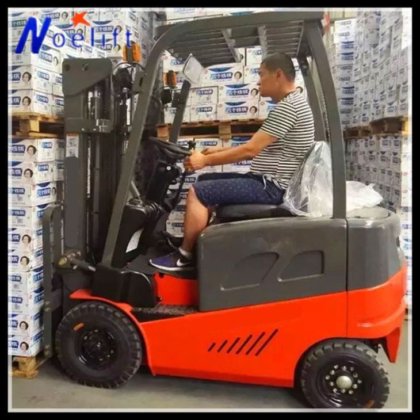 3.0 トンのリチウムイオン設計電動フォークリフト