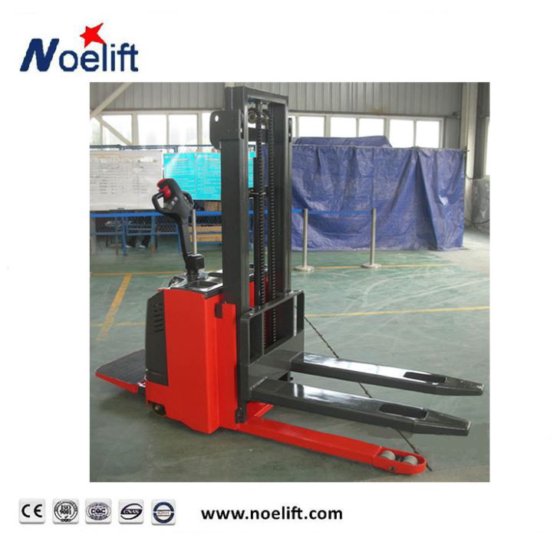 スタンドオン式電動パレットスタッカー