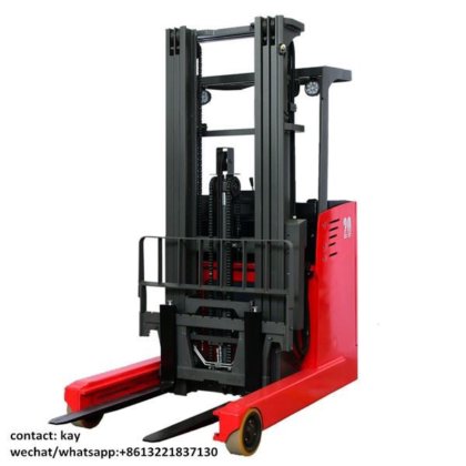 電動リーチフォークリフト