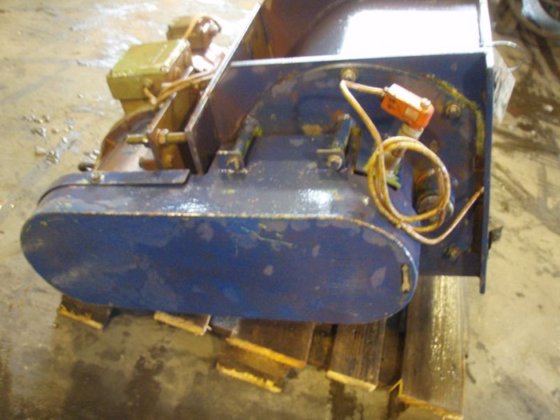 配料槽，直径 50 毫米，带料斗