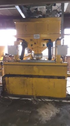 用于芯砂的螺旋搅拌机 REISAUS-BAUMBERG