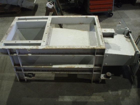 磁力振动输送机 1700mm x 510mm x