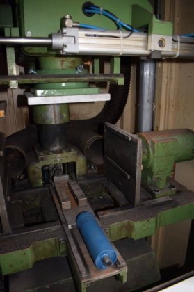 2011 コアシューター RÖPER H2,5 キャビン付き