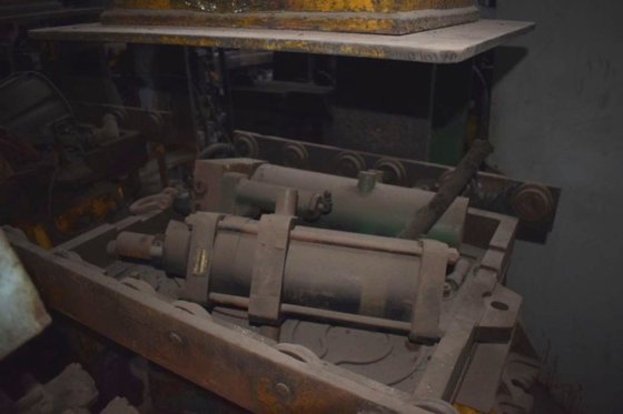 Ur benveg moullañ OSBORN 719RF