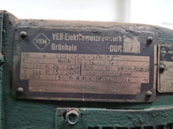 横型遠心鋳造機 VEB