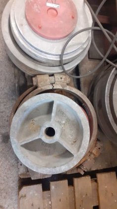 用于珠宝和小型部件的离心铸造机