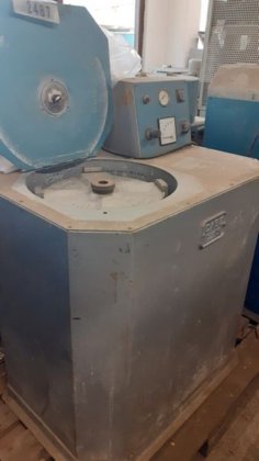 用于珠宝和小型部件的离心铸造机