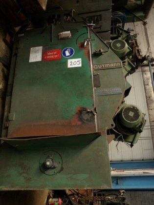 ハンガー型ショットブラストキャビン 500 kg, GUTMANN