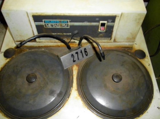 双样品抛光机 BÜHLER METASERV，直径 200 毫米