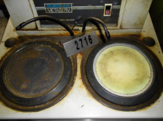 双样品抛光机 BÜHLER METASERV，直径 200 毫米